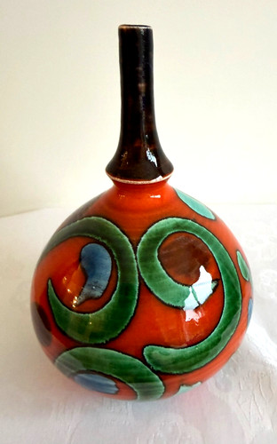 Hand thrown alan - hand,